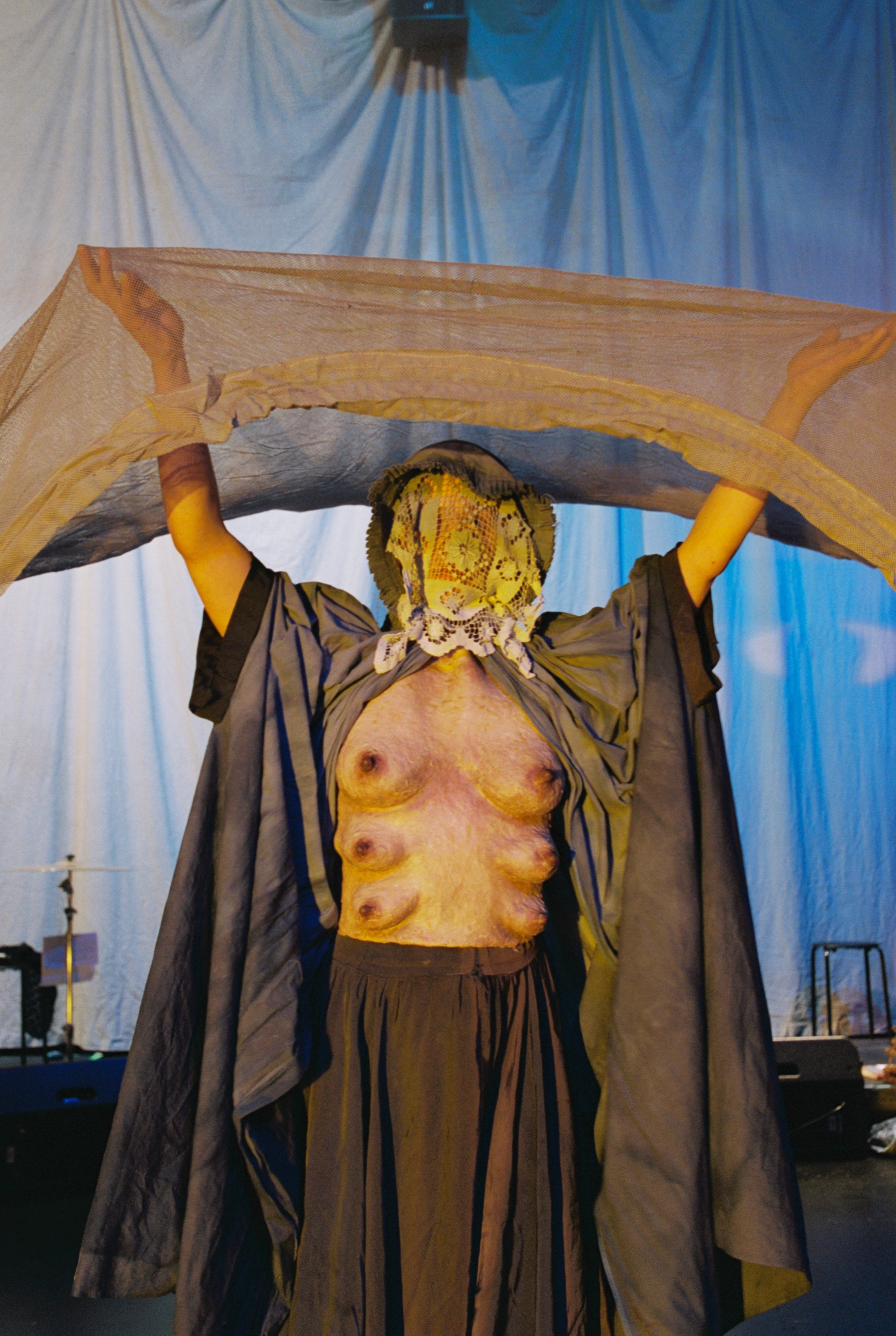 A Tale of Sun and Shine - Bilde 1